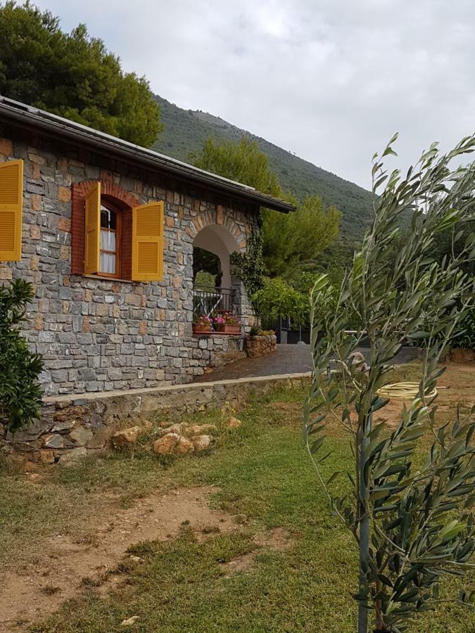 Villa Fior Di Lavanda Cisano sul Neva Dış mekan fotoğraf
